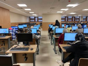 جامعة عين شمس تقيم امتحانات 2021-2022 لكلية التمريض بنظام كوركت للامتحانات الإلكترونية